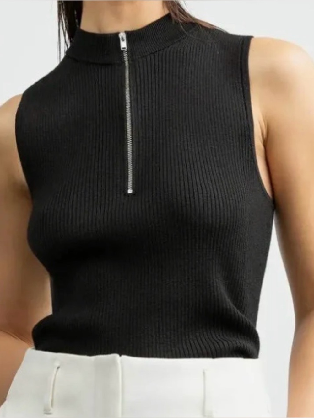 NWT Oak + Fort Sleeveless Ribbed Mock Neck Zip Front Top - Black